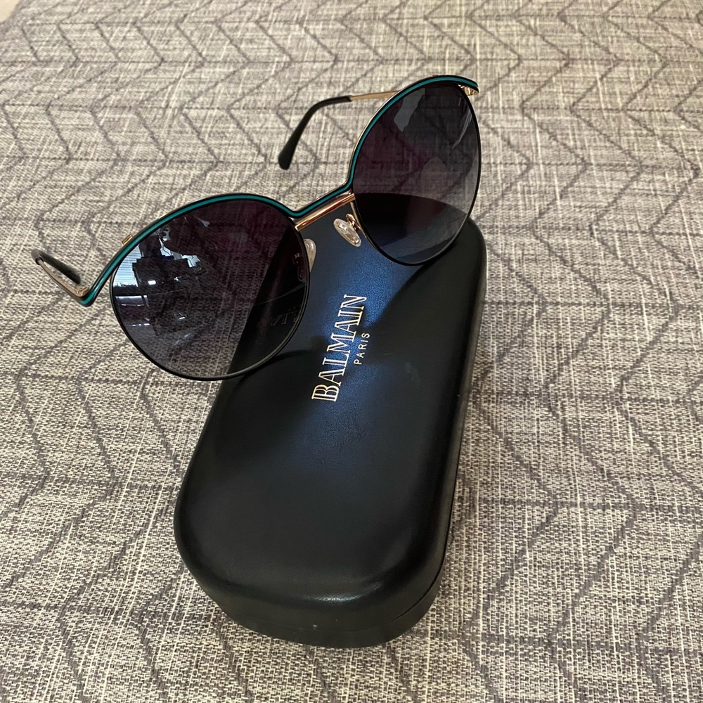 BALMAIN sunglasses NWOT